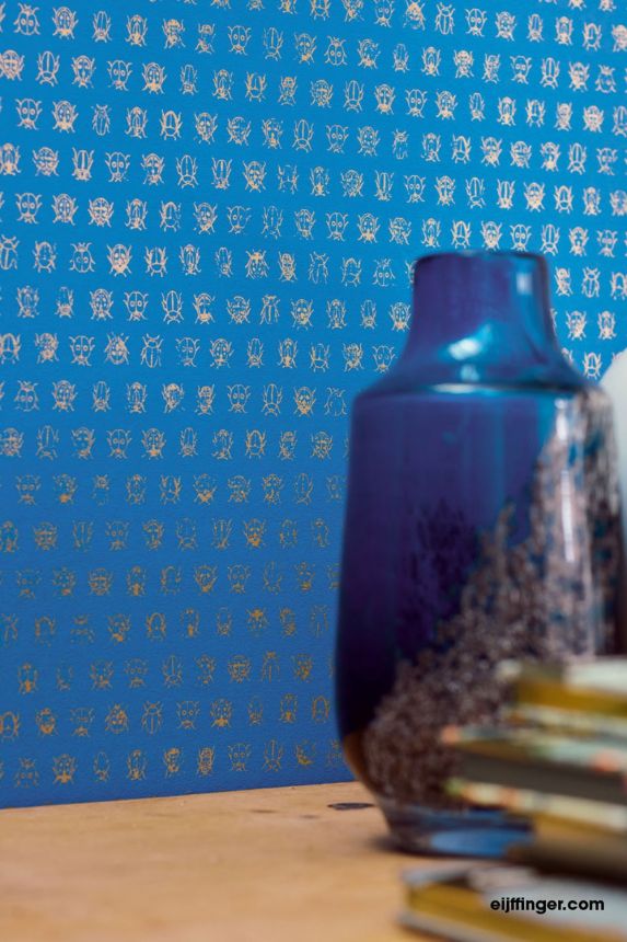 Gray wallpaper with golden beetles 375037, Pip Studio 4, Eijffinger